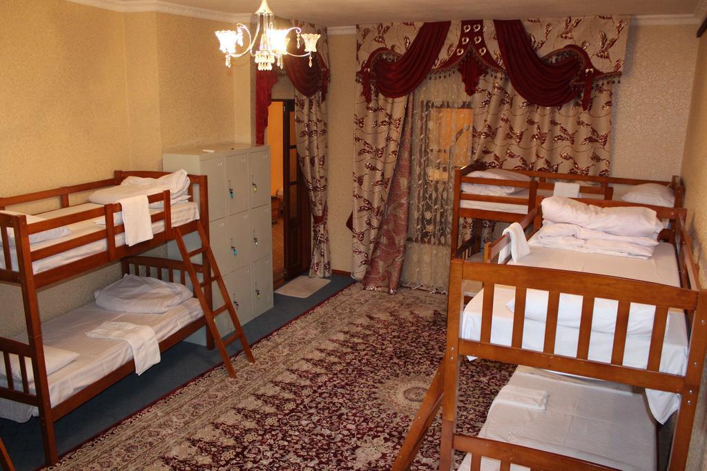 Green House Hostel Dusjanbe Rom bilde